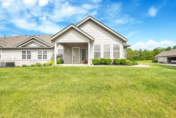 8039 Farm Crossing Circle, Powell, OH 43065