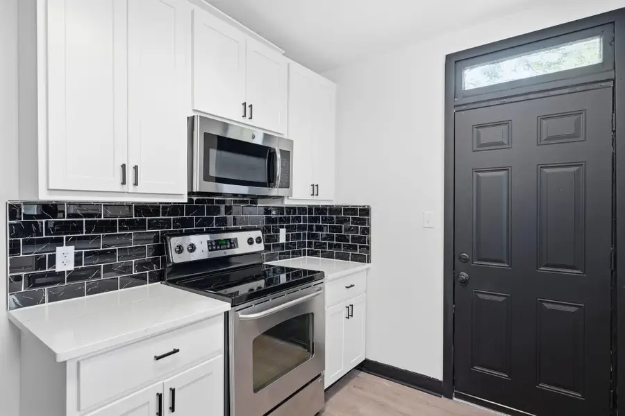 107 N Powell Avenue, Columbus, OH 43204 - #3