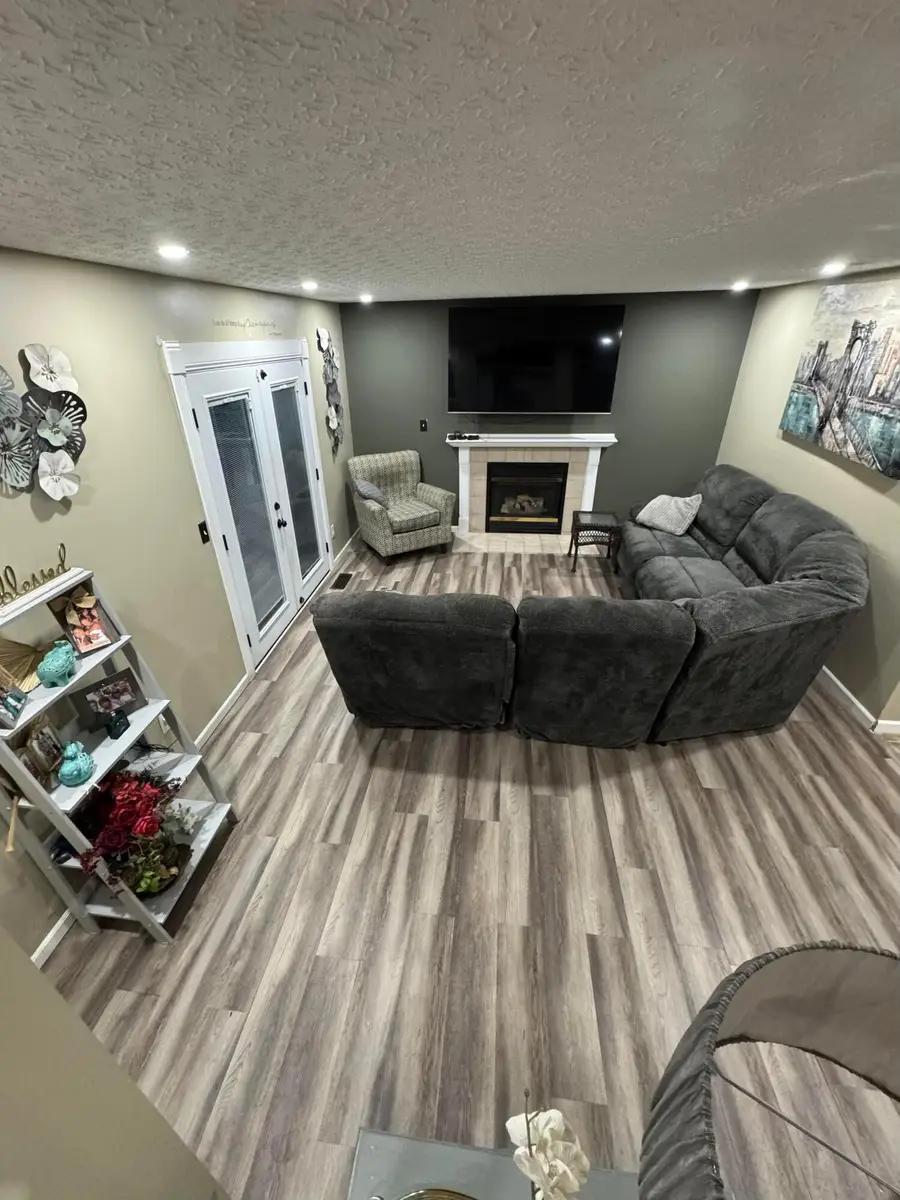 4041 Garrard Drive, Obetz, OH 43207 - #2