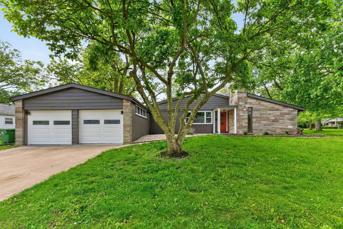 825 W 8th Street, Marysville, OH 43040 - #1