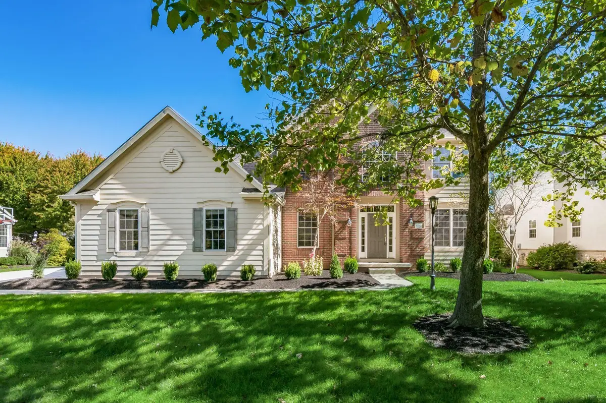 8066 Summerhouse Drive W, Dublin, OH 43016 - #1