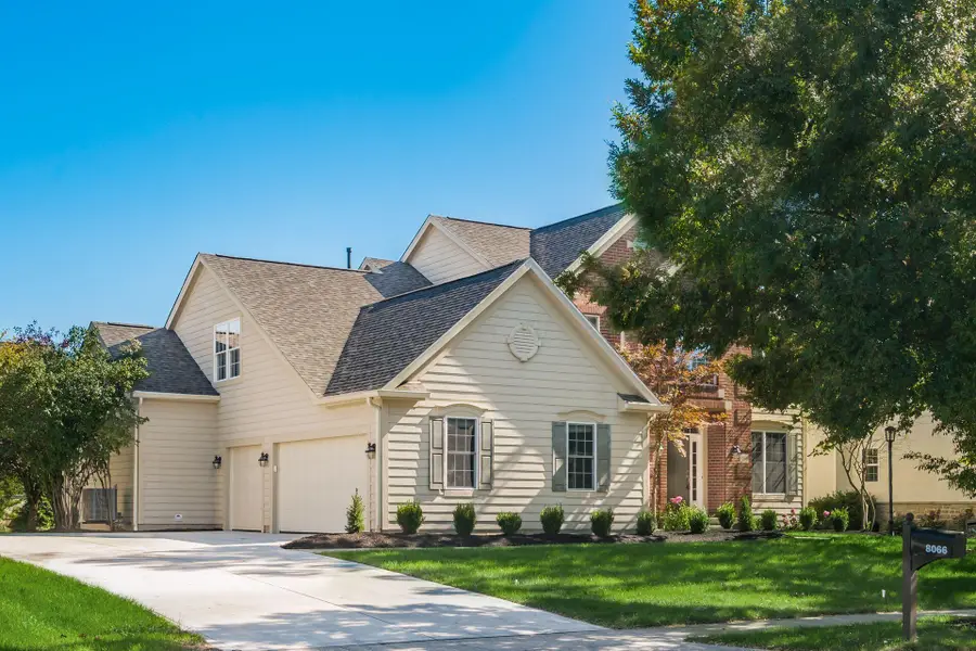 8066 Summerhouse Drive W, Dublin, OH 43016 - #2