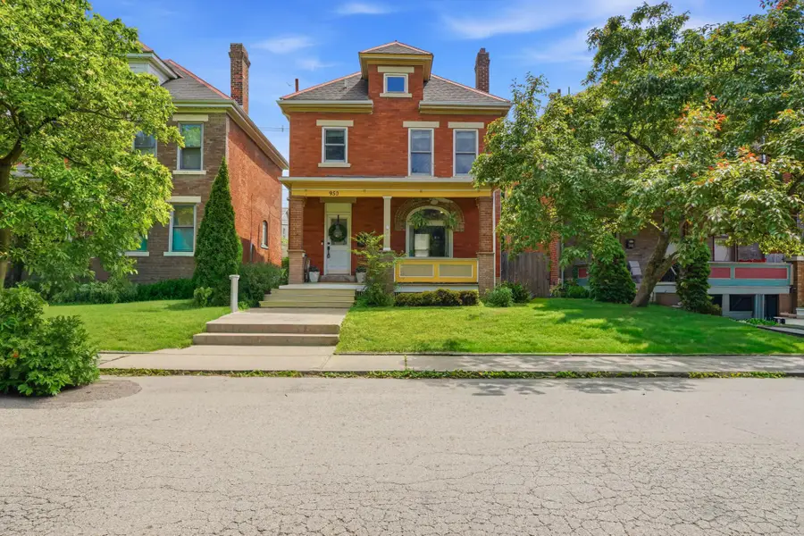 950 Mt Pleasant Avenue, Columbus, OH 43201 - #2