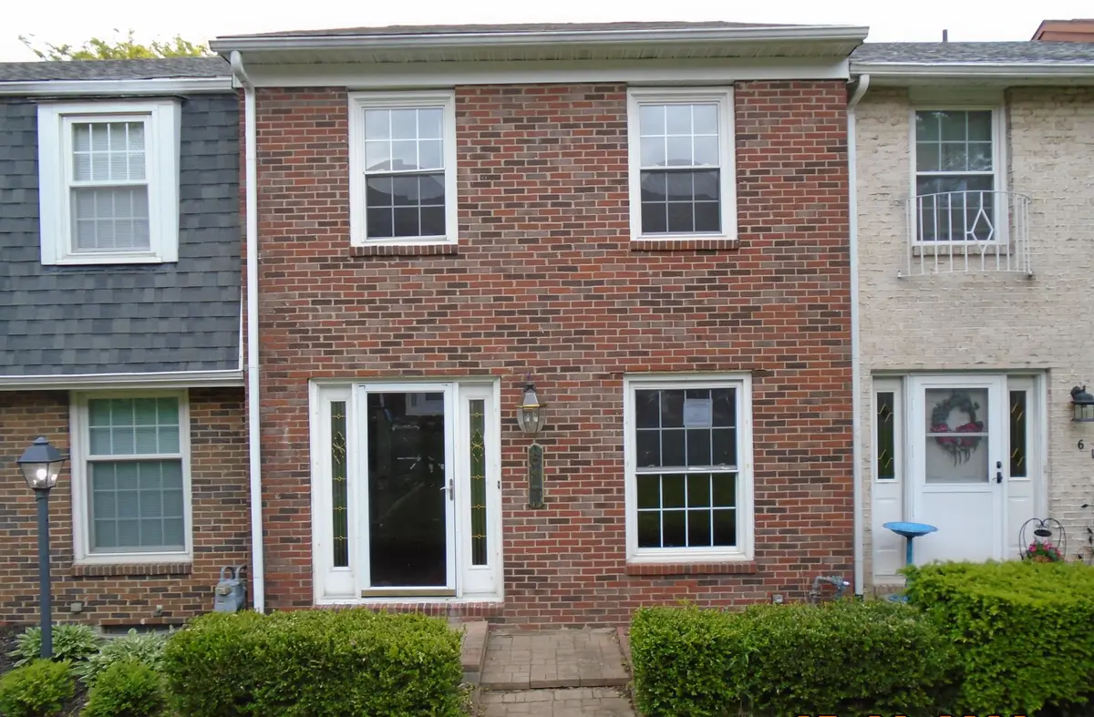 617 Simbury Street, Columbus, OH 43228 - #1