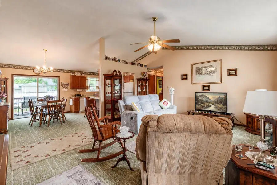 1950 Patrick Drive E, Newark, OH 43055 - #3