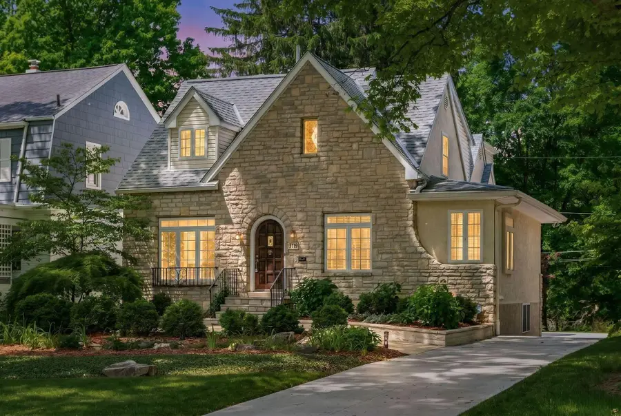 3719 Olentangy Boulevard, Columbus, OH 43214 - #2
