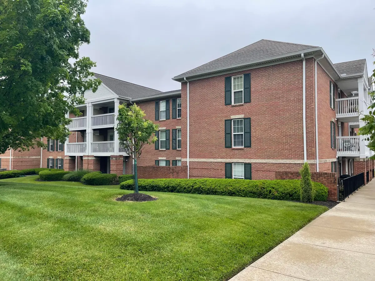 5935 N High Street, Worthington, OH 43085 - #1