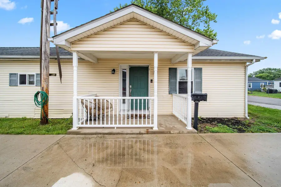 32 Hall Street, Ashville, OH 43103 - #2
