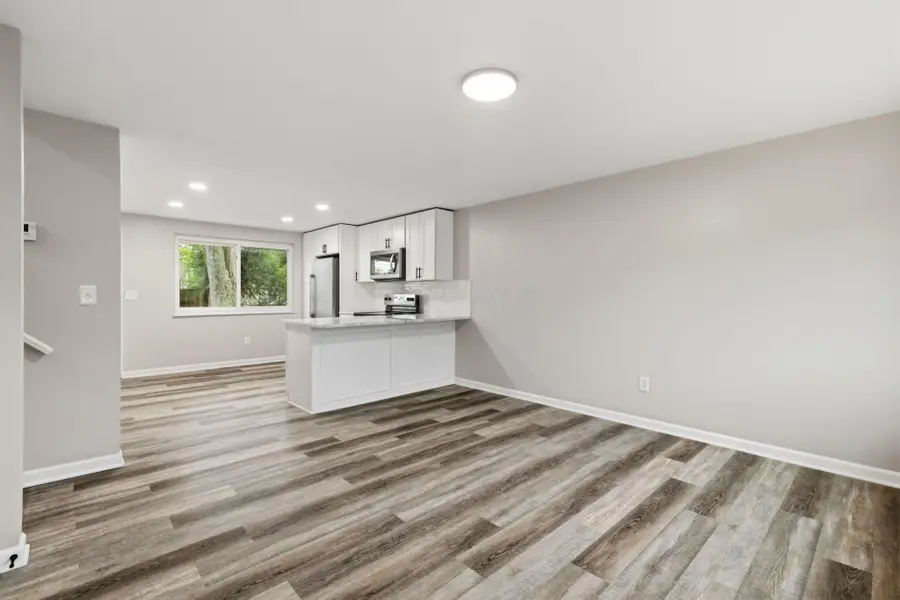 2127 Shawbury Court E, Columbus, OH 43229 - #2