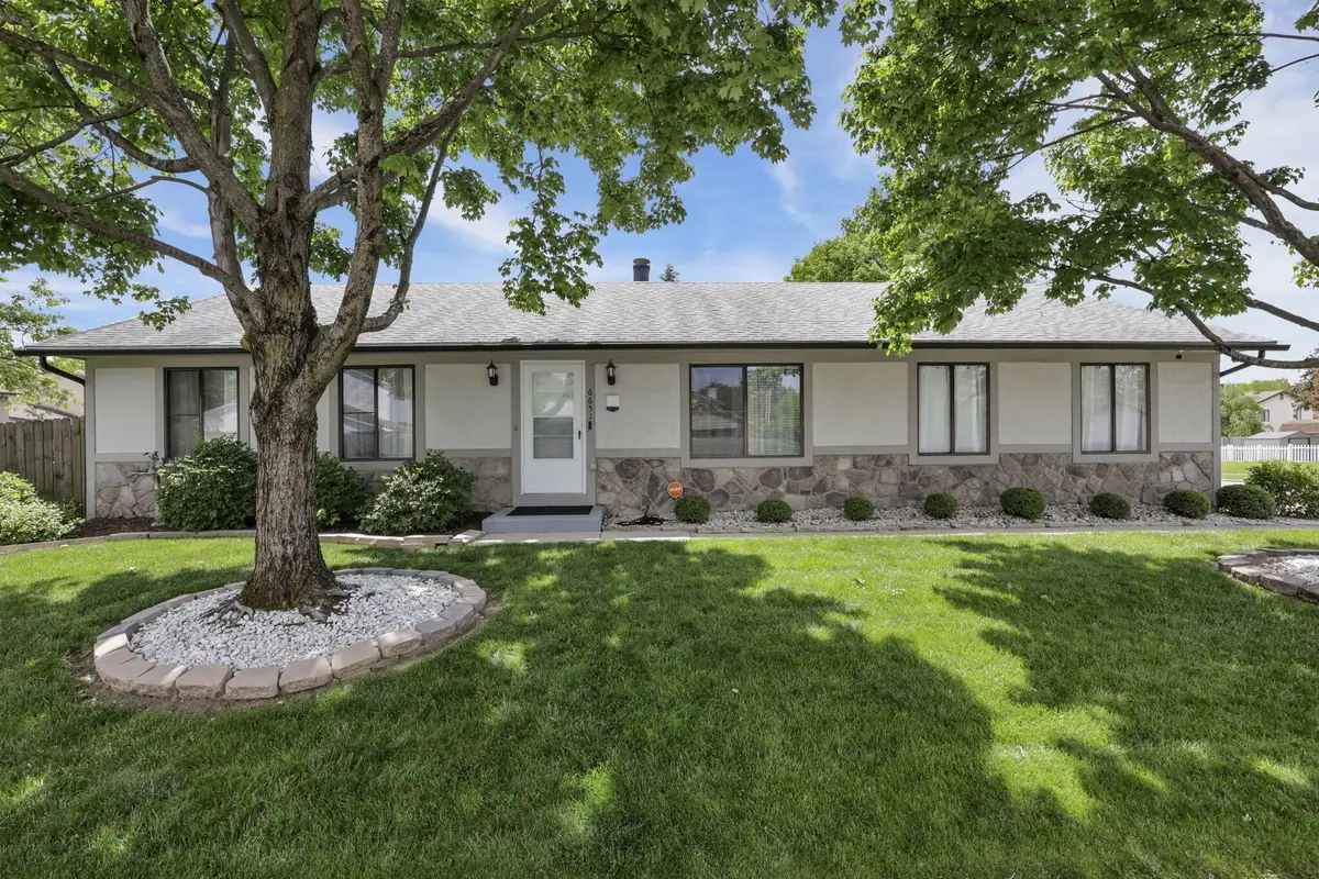 6651 Rugosa Avenue, Reynoldsburg, OH 43068 - #1