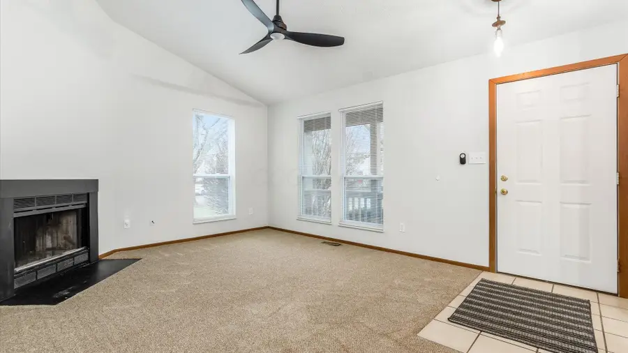 824 Crofton Place, Reynoldsburg, OH 43068 - #2