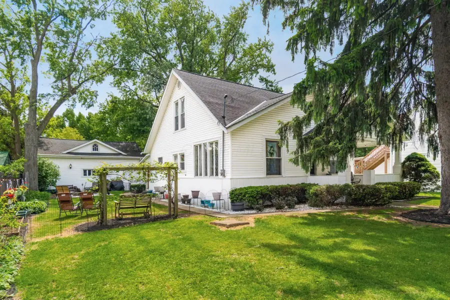 217 E High Street, Ashley, OH 43003 - #3