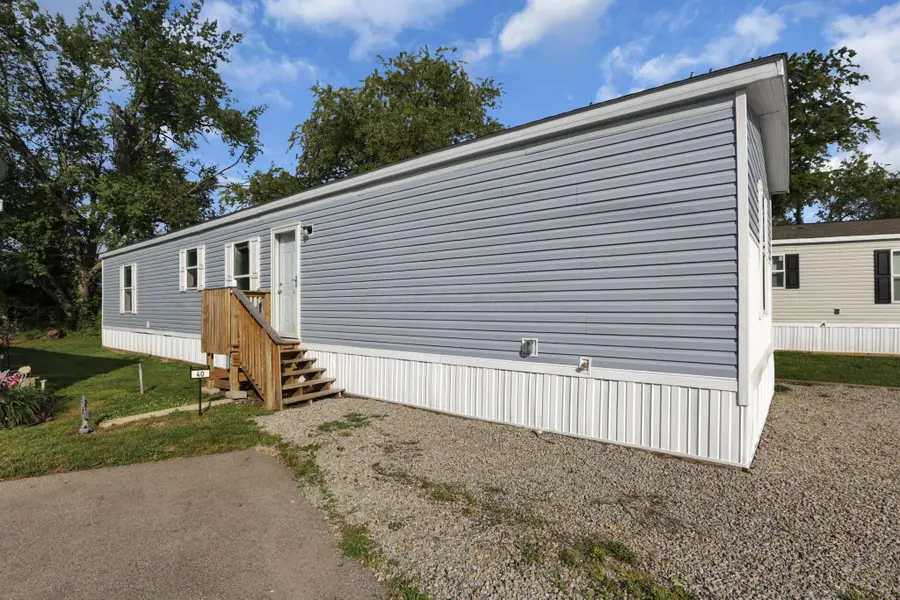 2288 W High Street Ne, Newark, OH 43055 - #2
