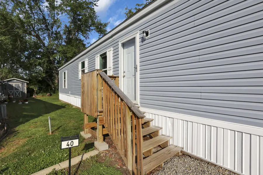 2288 W High Street Ne, Newark, OH 43055 - #3