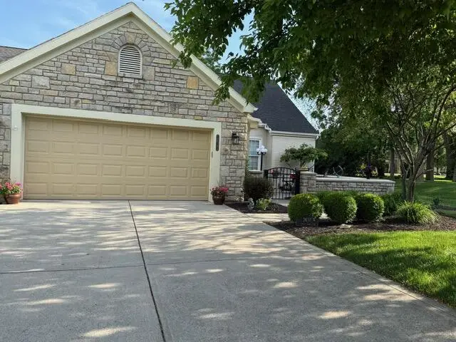 2637 Vililly Circle W, Grove City, OH 43123 - #2