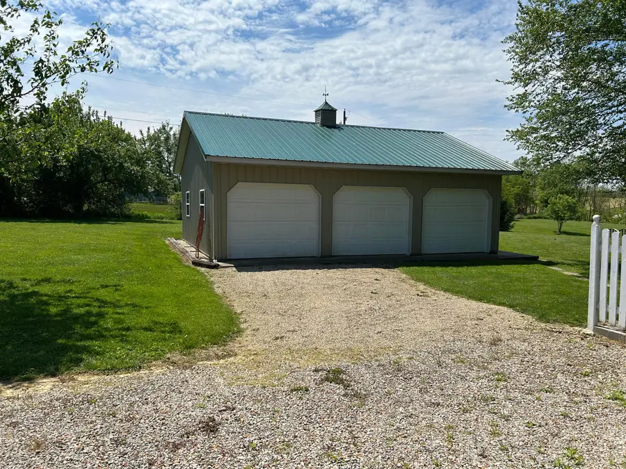 2905 Fairfield Union Road Ne, Lancaster, OH 43130 - #3