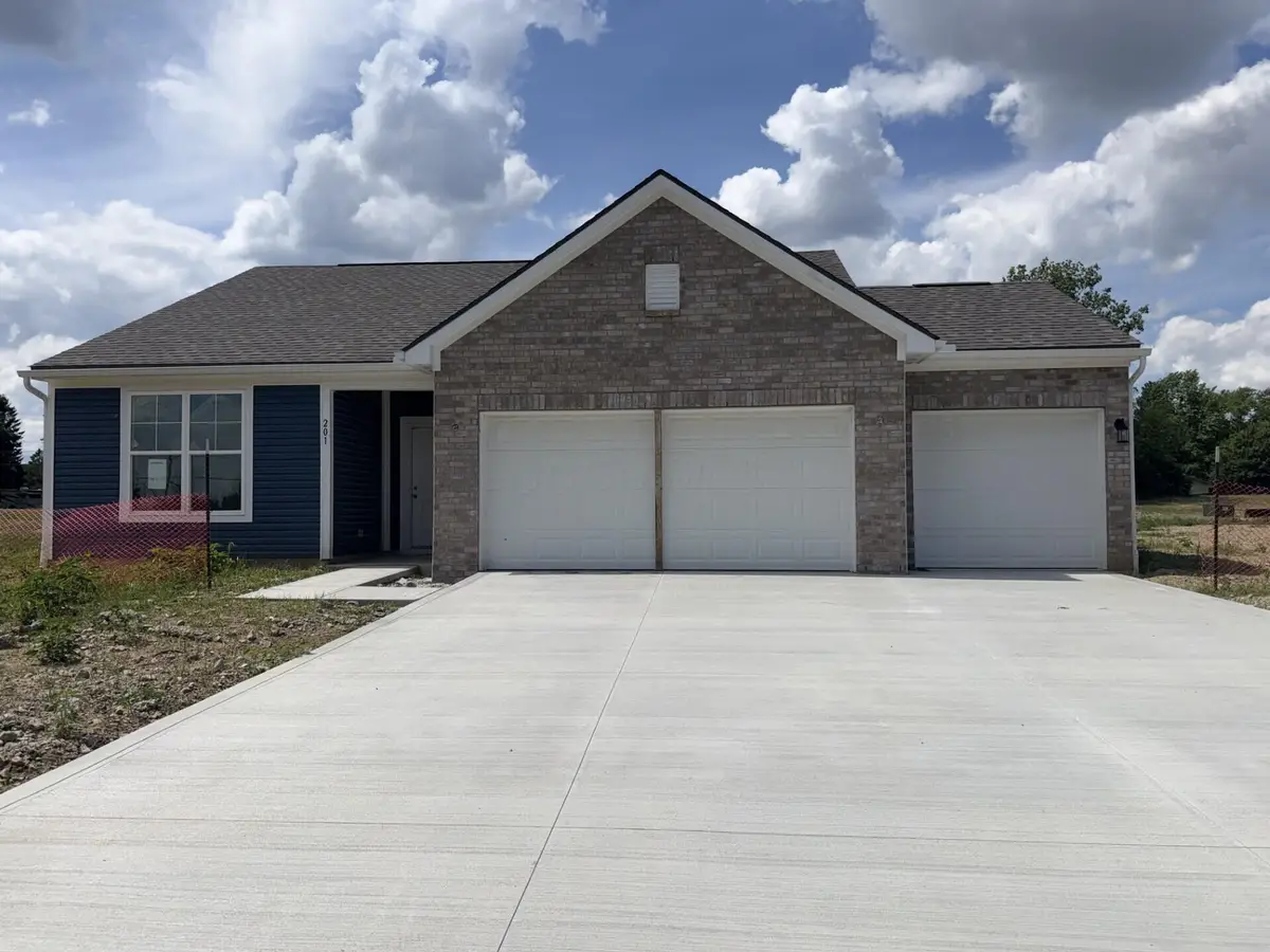 201 Maddoxx Drive, London, OH 43140 - #1