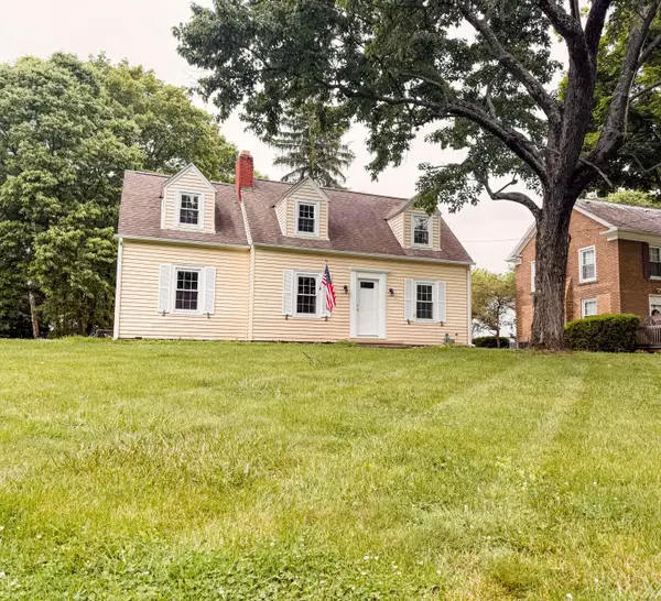 1693 Baltimore Road Nw, Lancaster, OH 43130