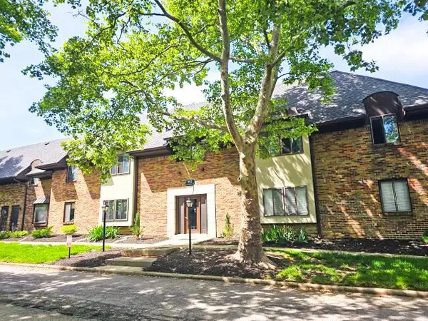 652 Olde Towne Avenue, Columbus, OH 43214