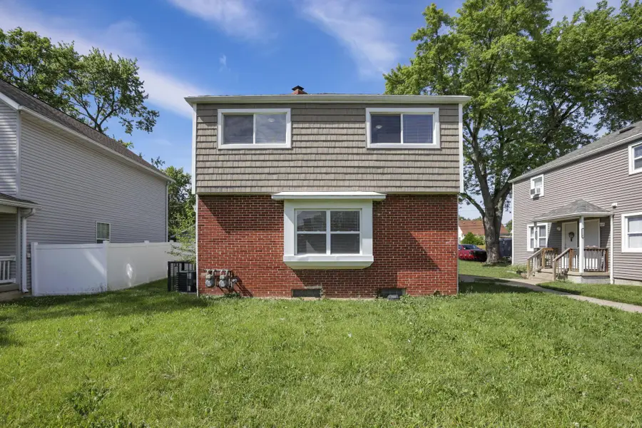 1122 E 23rd Avenue, Columbus, OH 43211 - #2