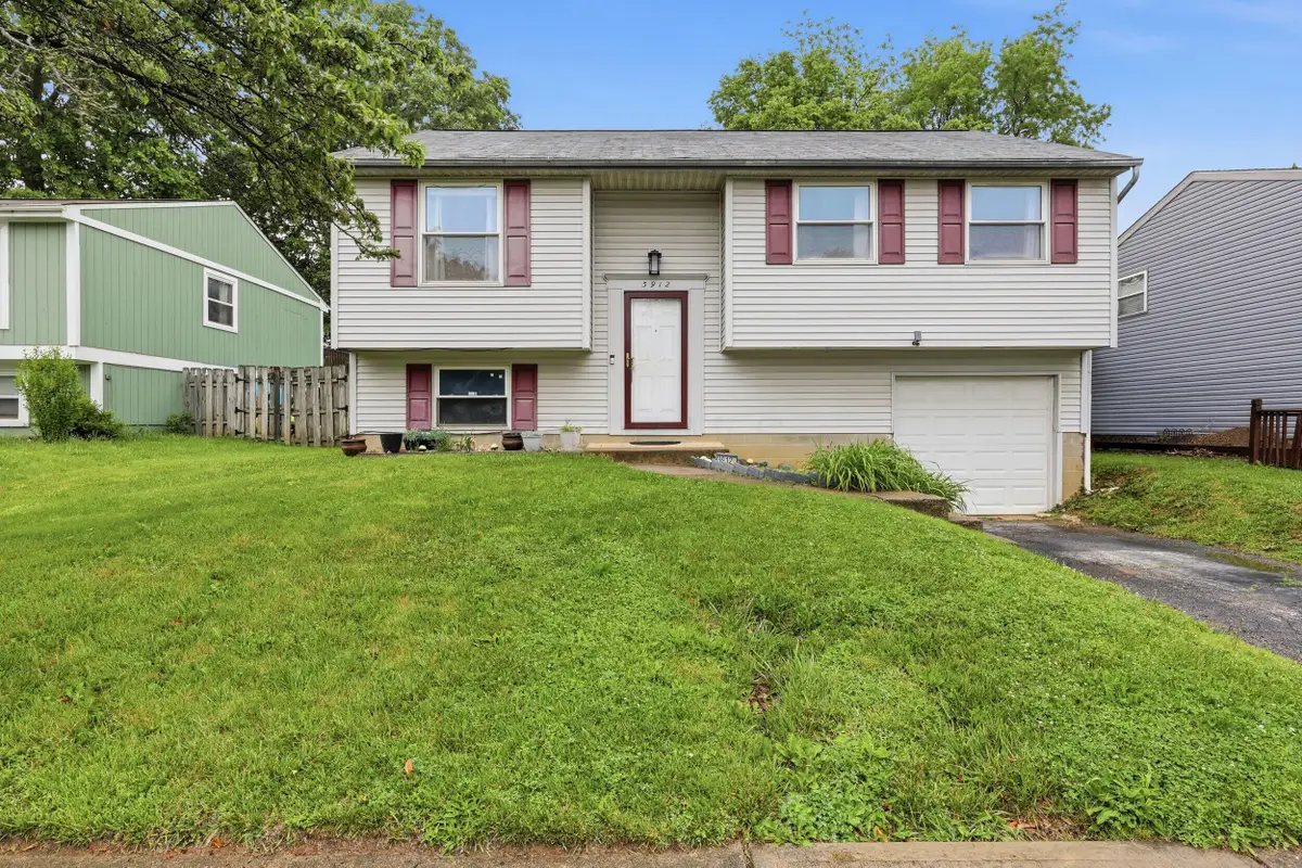 3912 Farm Brook Lane, Columbus, OH 43204 - #1