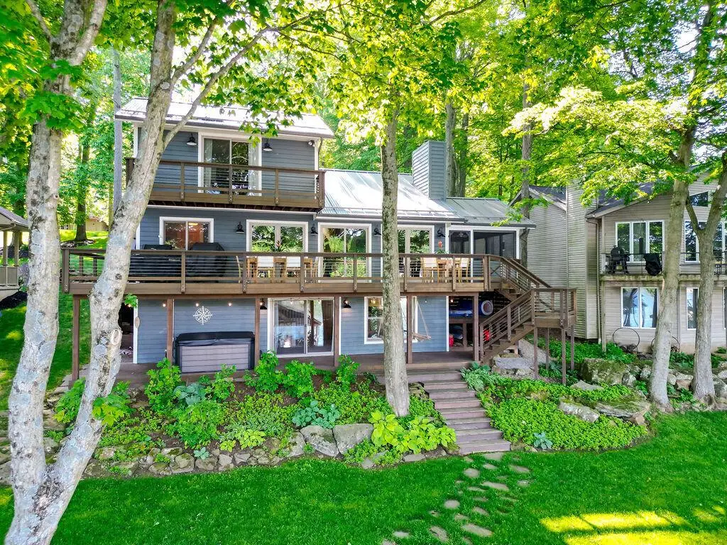 553 Highland Hills Drive, Howard, OH 43028 - #1