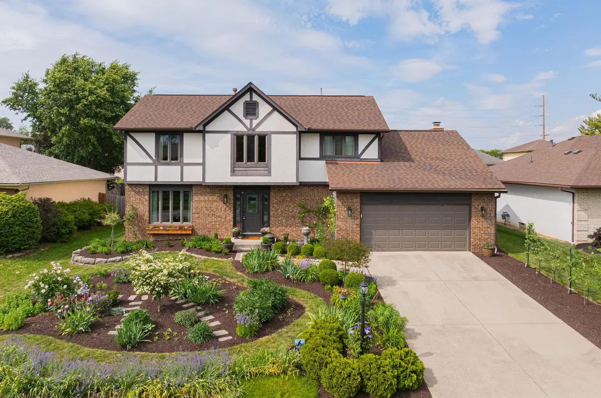 2406 Parkview Drive, Grove City, OH 43123 - #1