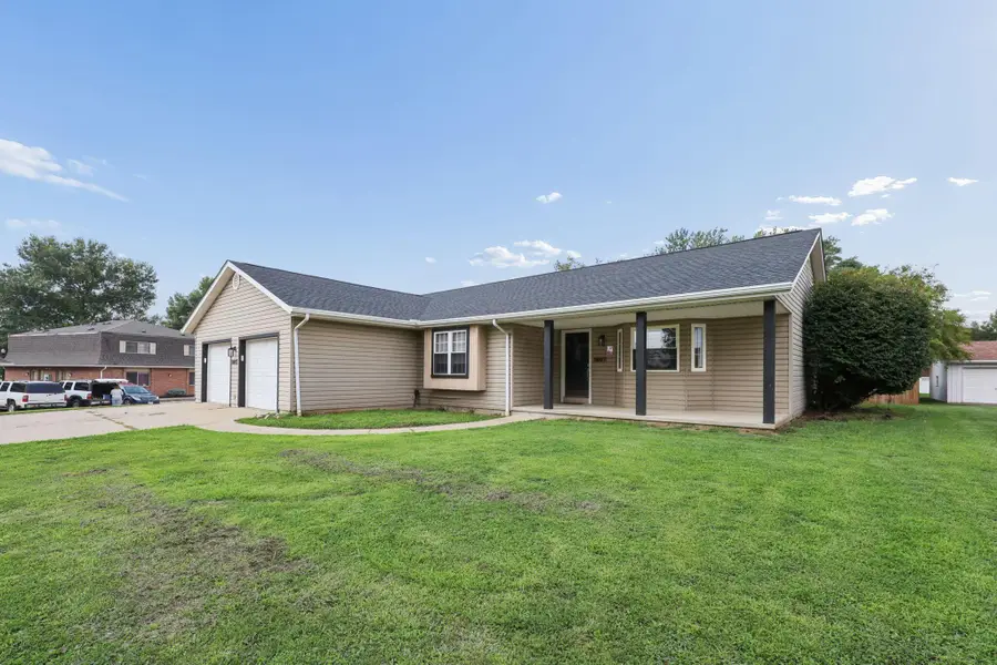 1607 Doaks Lane, Zanesville, OH 43701 - #3