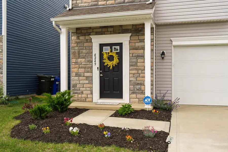 4249 Portwatch Drive, Canal Winchester, OH 43110 - #2
