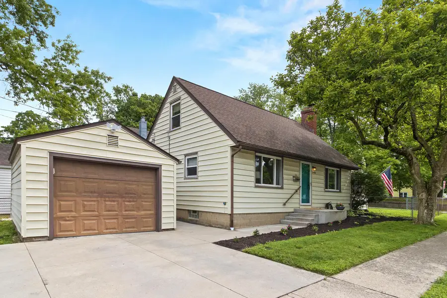 5451 Sharon Park Avenue, Columbus, OH 43214 - #2