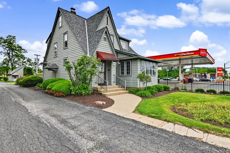 743 & 743 1/2 Harding Way W, Galion, OH 44833 - #2