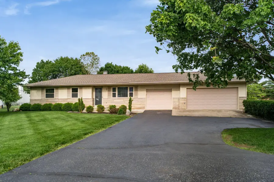 3542 Hoover Road, Grove City, OH 43123 - #2