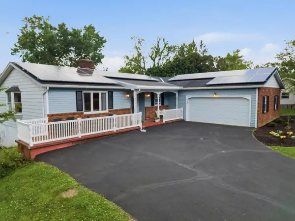 1965 Dunzweiler Drive, Zanesville, OH 43701
