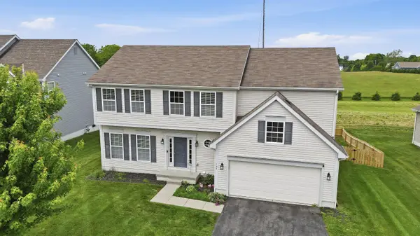 163 Terrier Court, Pataskala, OH 43062
