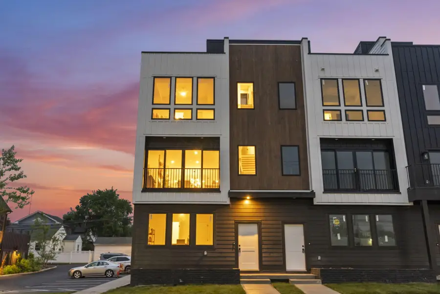 1087 W 3rd Avenue, Columbus, OH 43212 - #3