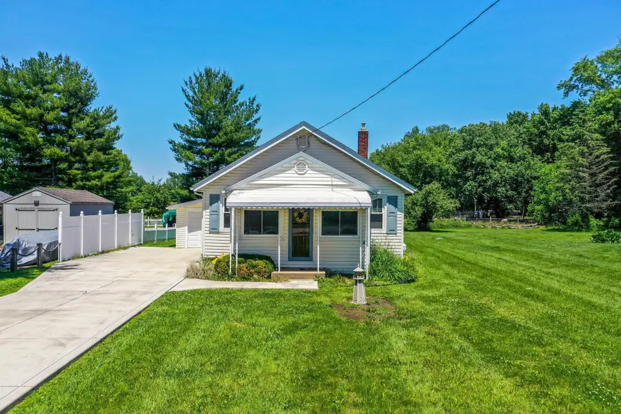 3290 Lakeside Road Ne, Millersport, OH 43046 - #2