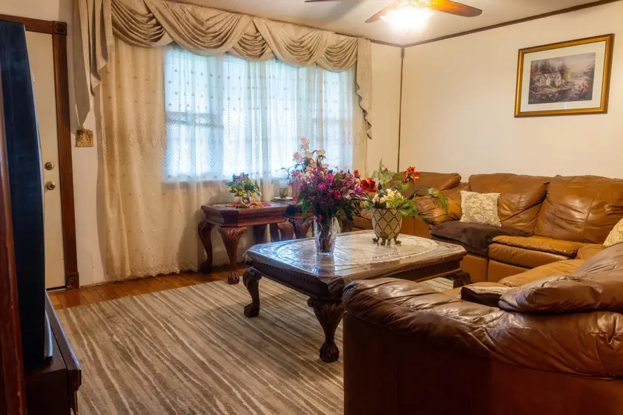 5083 Jameson Drive, Columbus, OH 43232 - #2