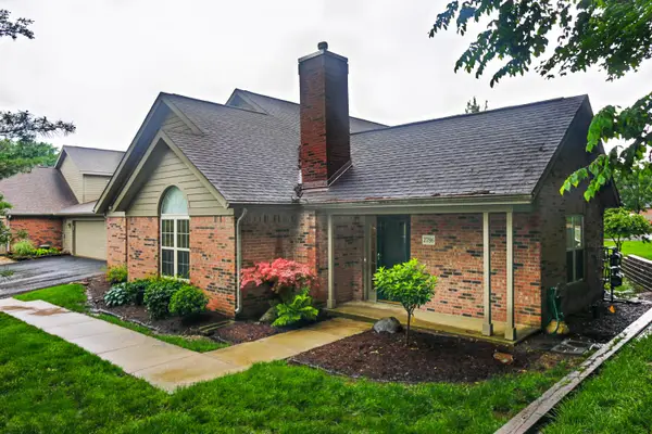 2786 Laurel Wind Boulevard, Lewis Center, OH 43035