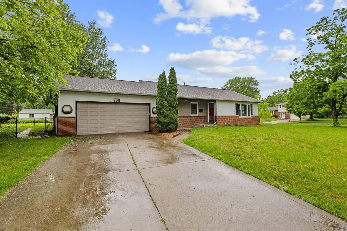 909 Hillery Road, Columbus, OH 43229 - #1