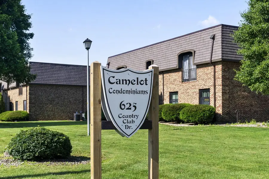 625 Country Club Drive, Newark, OH 43055 - #2