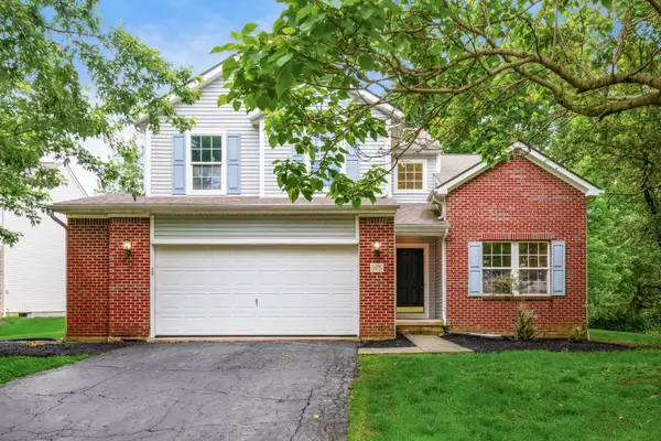 325 Penwood Court, Pataskala, OH 43062