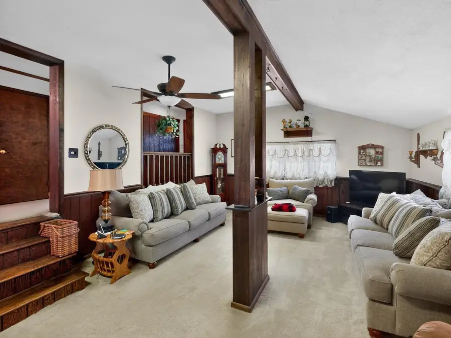 400 Ridgewood Avenue, Mount Vernon, OH 43050 - #3