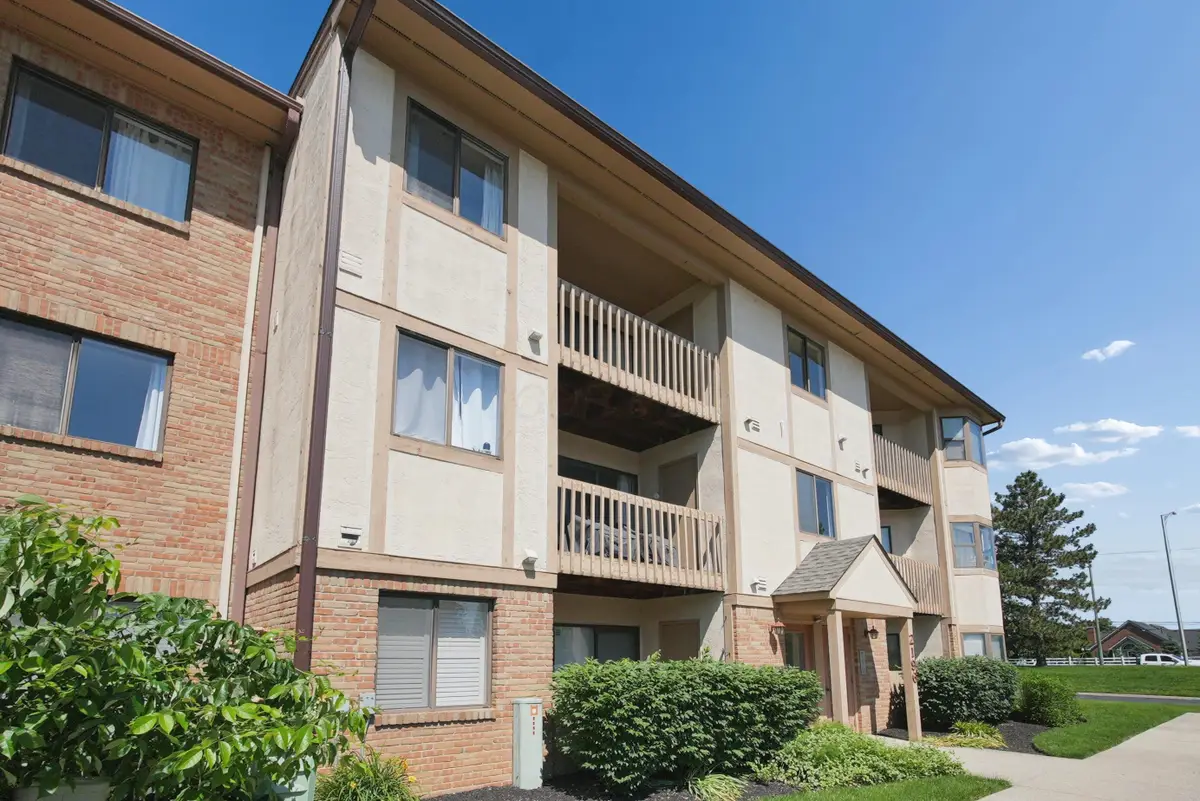 2196 Hedgerow Road, Columbus, OH 43220 - #1