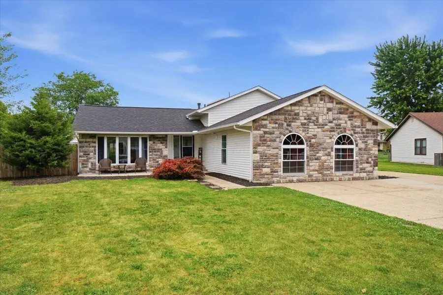 322 Old Meadows Court, Canal Winchester, OH 43110 - #3