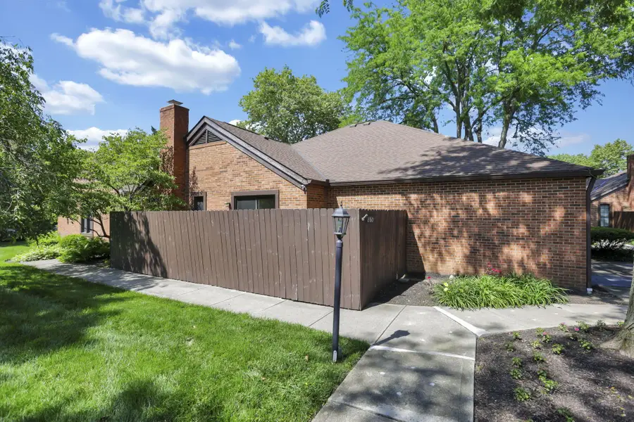 2160 Coach Road N, Columbus, OH 43220 - #2