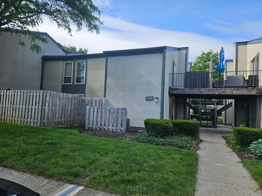 1088 S Merrimar Circle S, Columbus, OH 43220 - #2