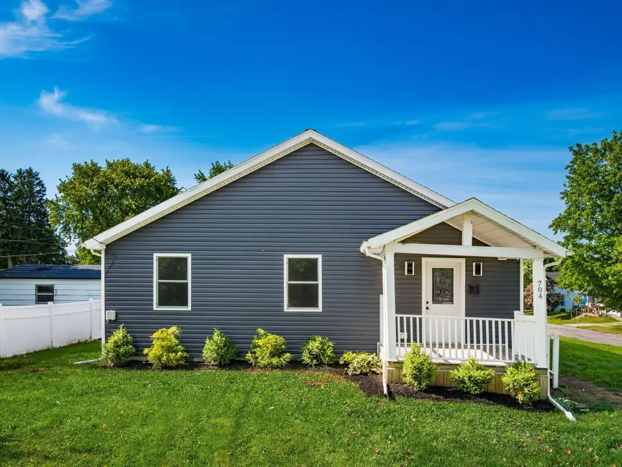 704 E Columbus Street, Kenton, OH 43326 - #2