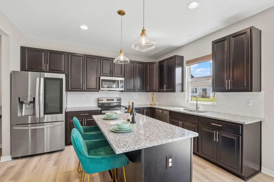 8041 Marilyn Road, Reynoldsburg, OH 43068 - #3