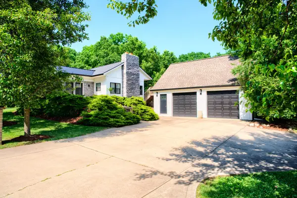 9220 Shawnee Trail, Powell, OH 43065