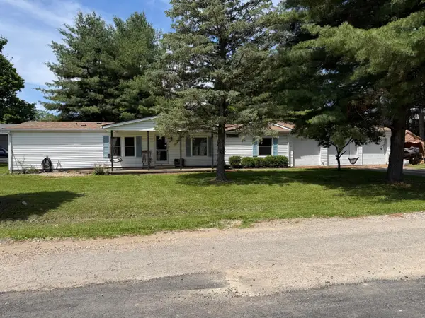 94 Market Street, Carroll, OH 43112